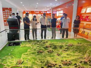 洛陽市市委常委、宣傳部長王飛蒞臨洛陽正大調(diào)研